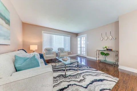30 Blackwater Crescent, Toronto, ON M1B 1L6