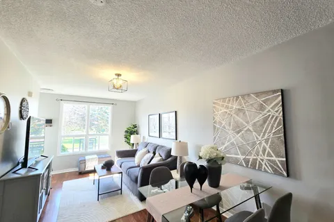 421 Pompano Court, Oshawa, ON L1K 1M9