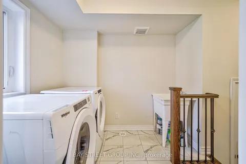 86 Dorian Drive, Whitby, ON L1P 0L6