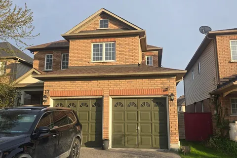 17 Pitfield Avenue, Whitby, ON L1R 2P7