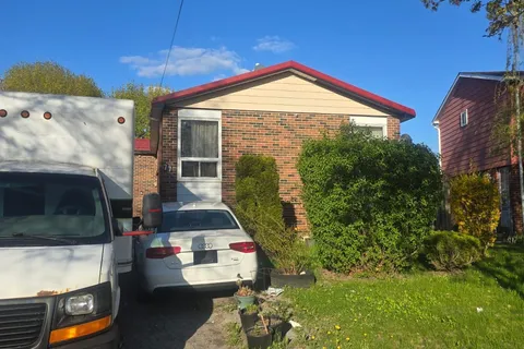 77 Snowball Crescent, Toronto, ON M1B 1S5