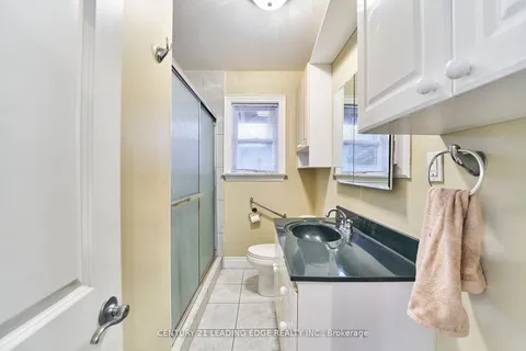 14 Flora Drive, Toronto, ON M1P 1A3
