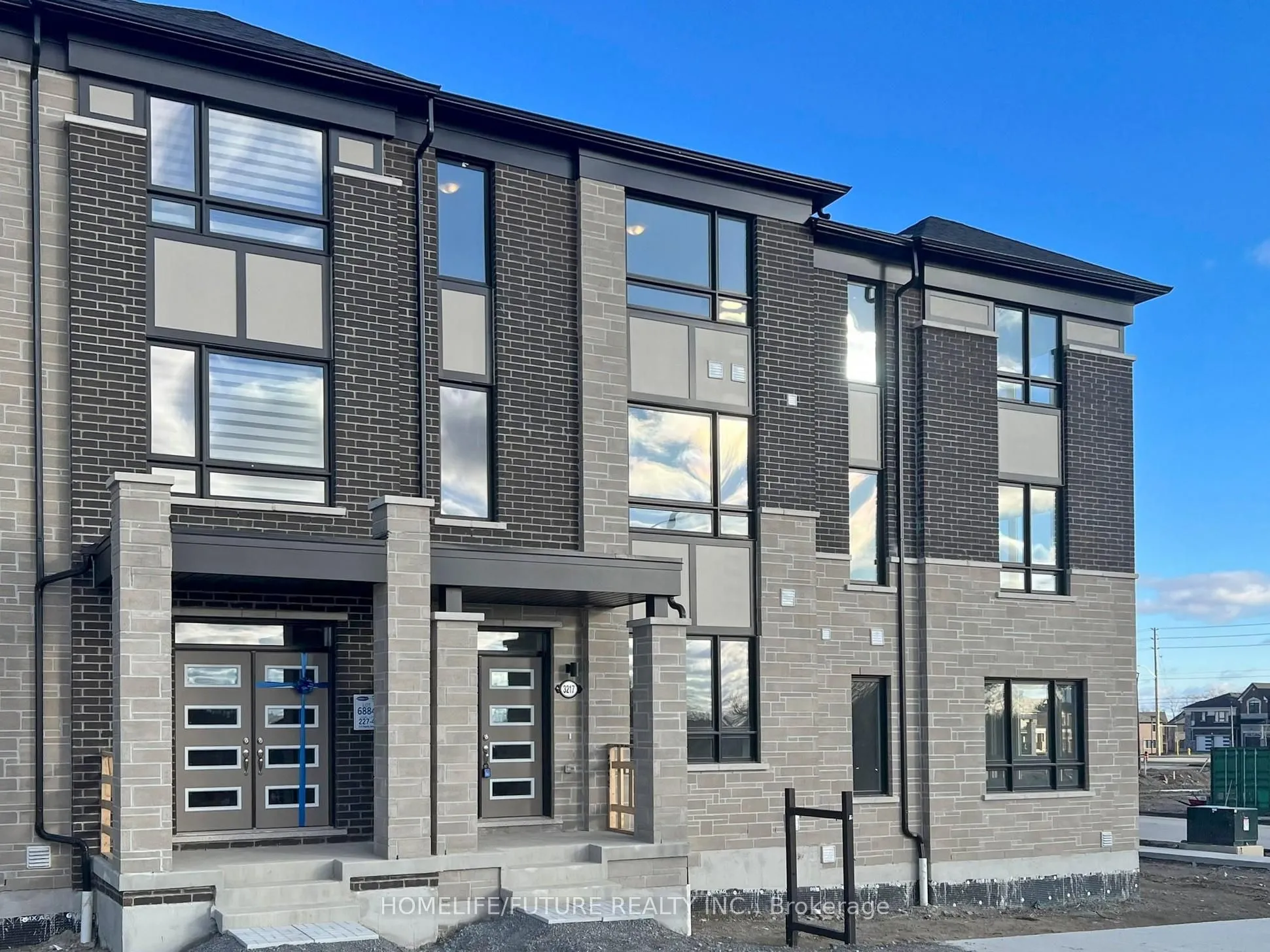 3217 Brigadier Avenue, Pickering, ON L1X 0N4