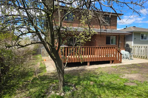 719 Keates Avenue, Oshawa, ON L1H 7Y3