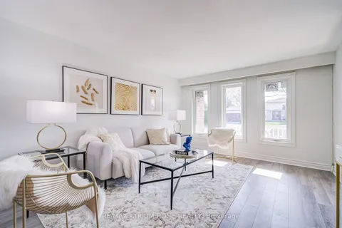 41 Davisbrook Boulevard, Toronto, ON M1T 2H6