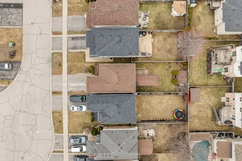 42 Childs Court, Clarington, ON L1C 5P2