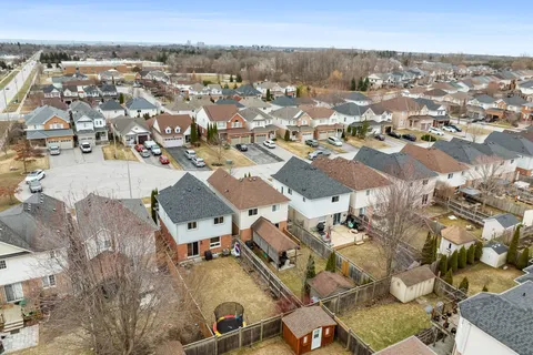 42 Childs Court, Clarington, ON L1C 5P2