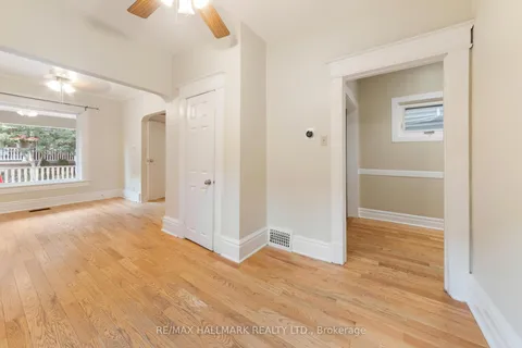 25 Norwood Terrace, ON M4E 2H2