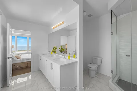 835 Port Darlington Road, ON L1C 3K5