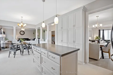 46 Peacock Crescent, Ajax, ON L1T 0C5