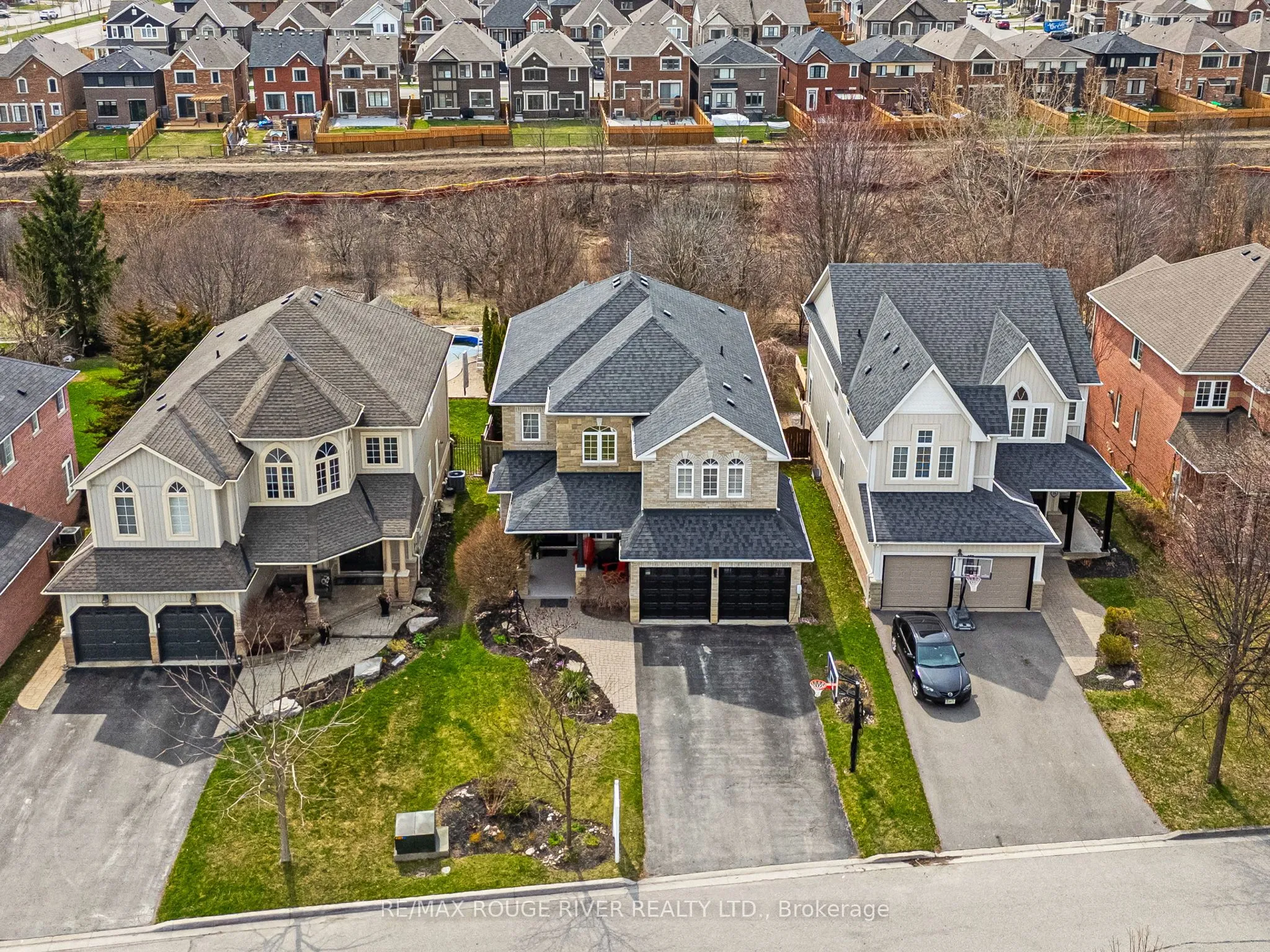 14 Mackey Drive, ON L1P 1P5