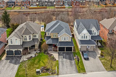 14 Mackey Drive, ON L1P 1P5