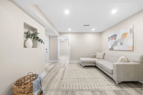 315 Granby Court, ON L1V 7B9