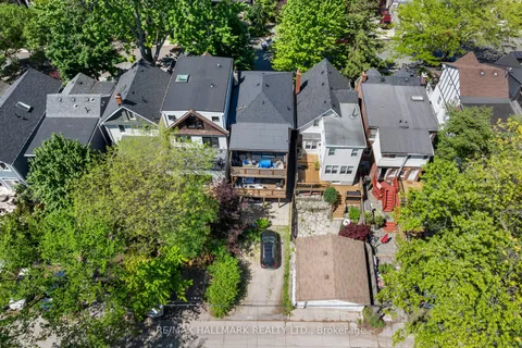 327 Kenilworth Avenue, ON M4L 3S9