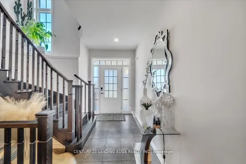 47 Crombie Street, ON L1C 0T5