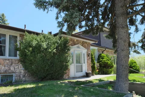 1 Kencliff Crescent, ON M1P 4E2