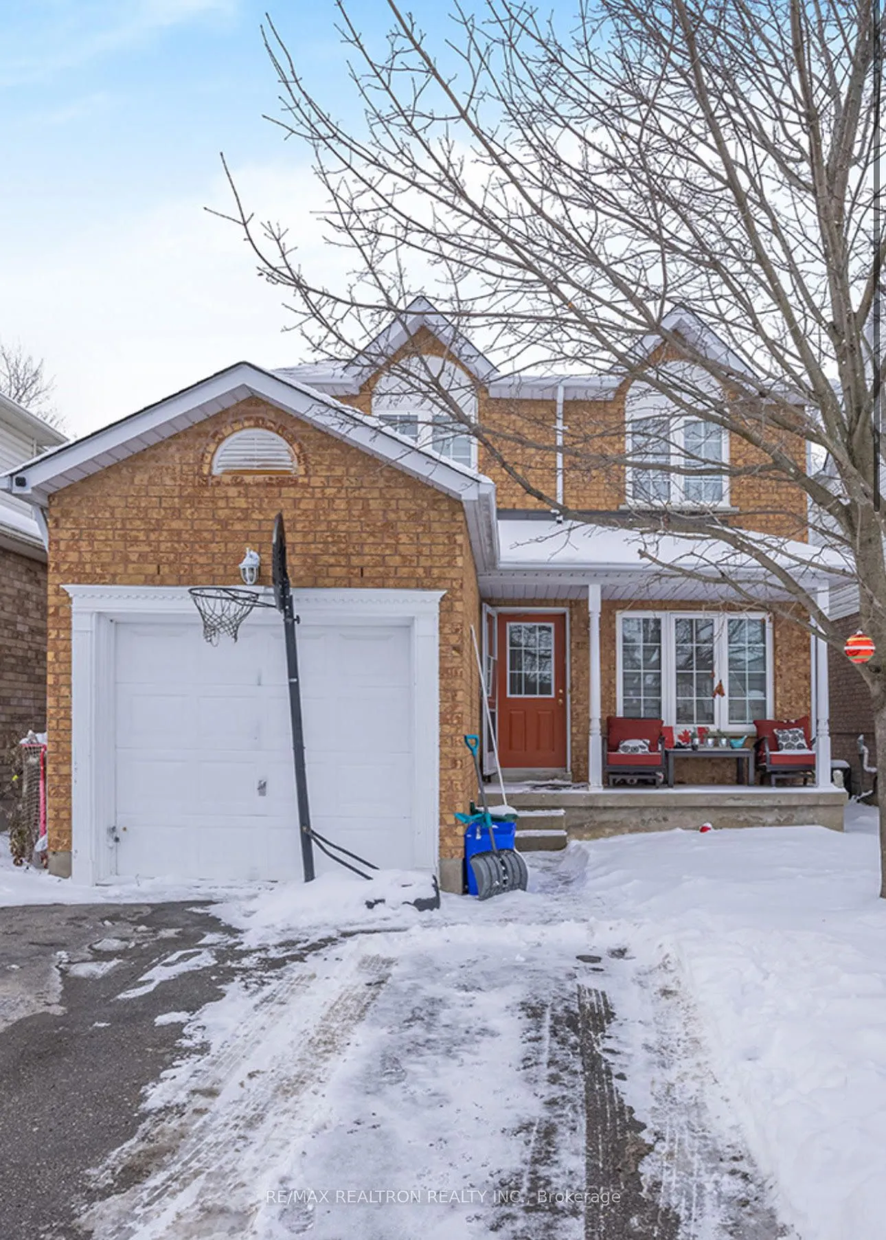 1891 Dalhousie Crescent, ON L1G 8C4