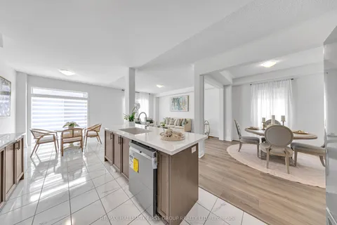 2193 Crystal Drive, ON L1H 8L7