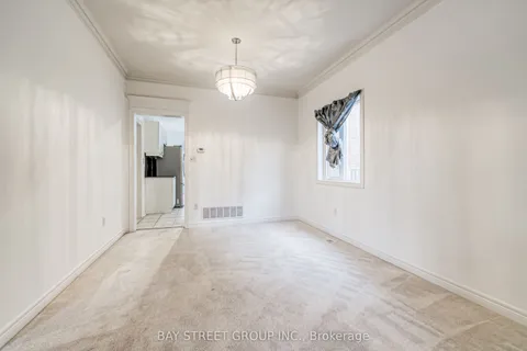 4 Pitfield Avenue, ON L1R 2P7