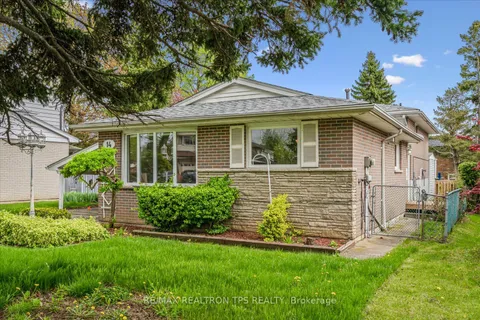 14 Monmouth Court, ON M1H 2T5