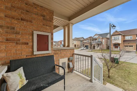 17 Gallimere Court, ON L1N 0J5