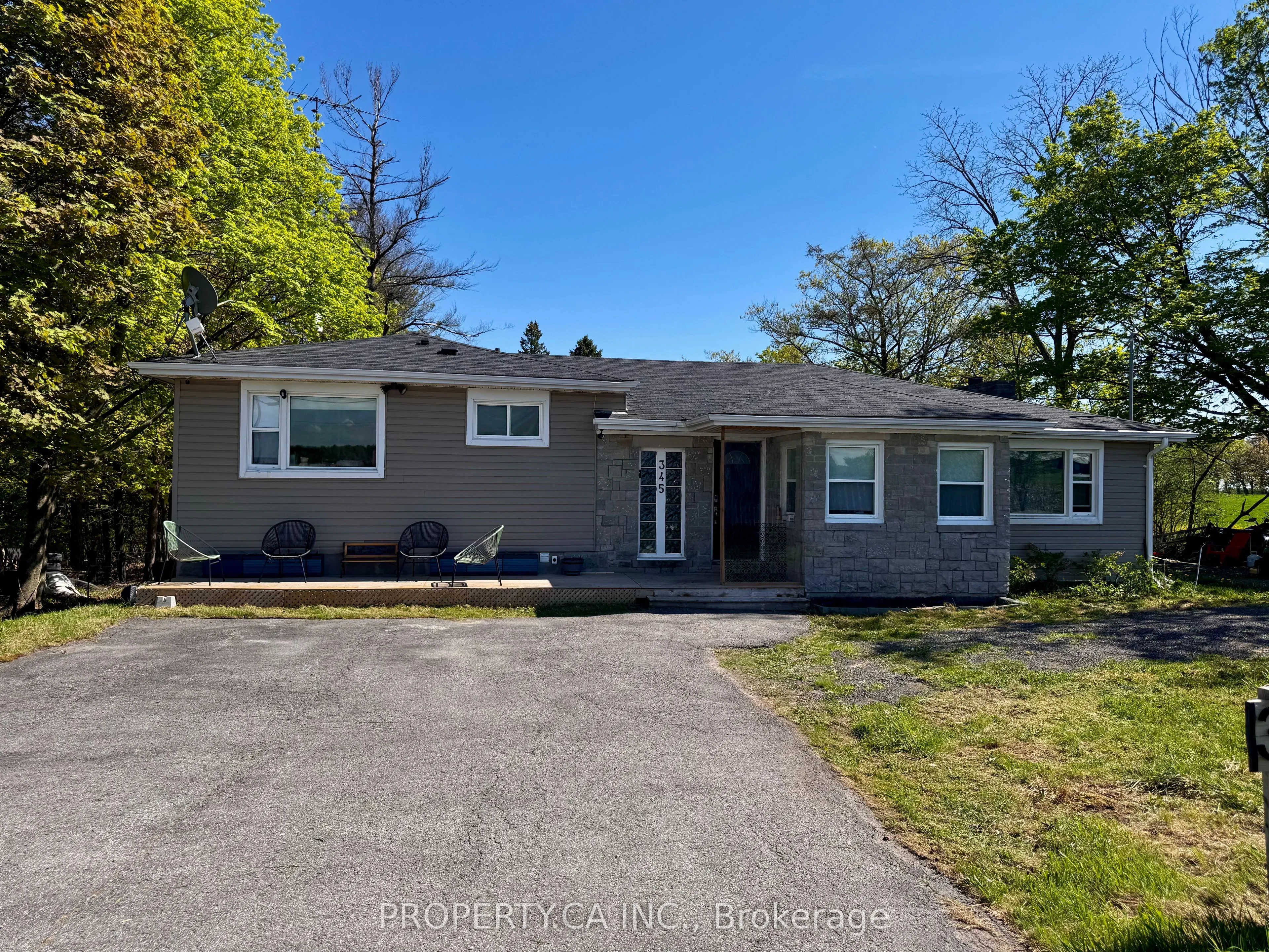 345 Myrtle Road, ON L1H 7K4