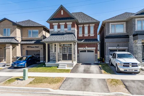 1129 CAMEO Street, Pickering, ON L1X 0L7