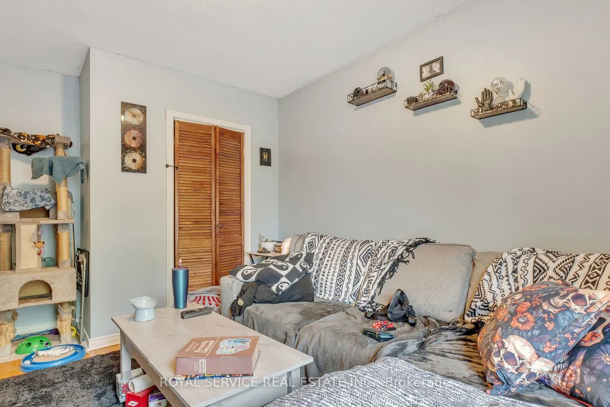 86 Park Road, ON L1J 4G9