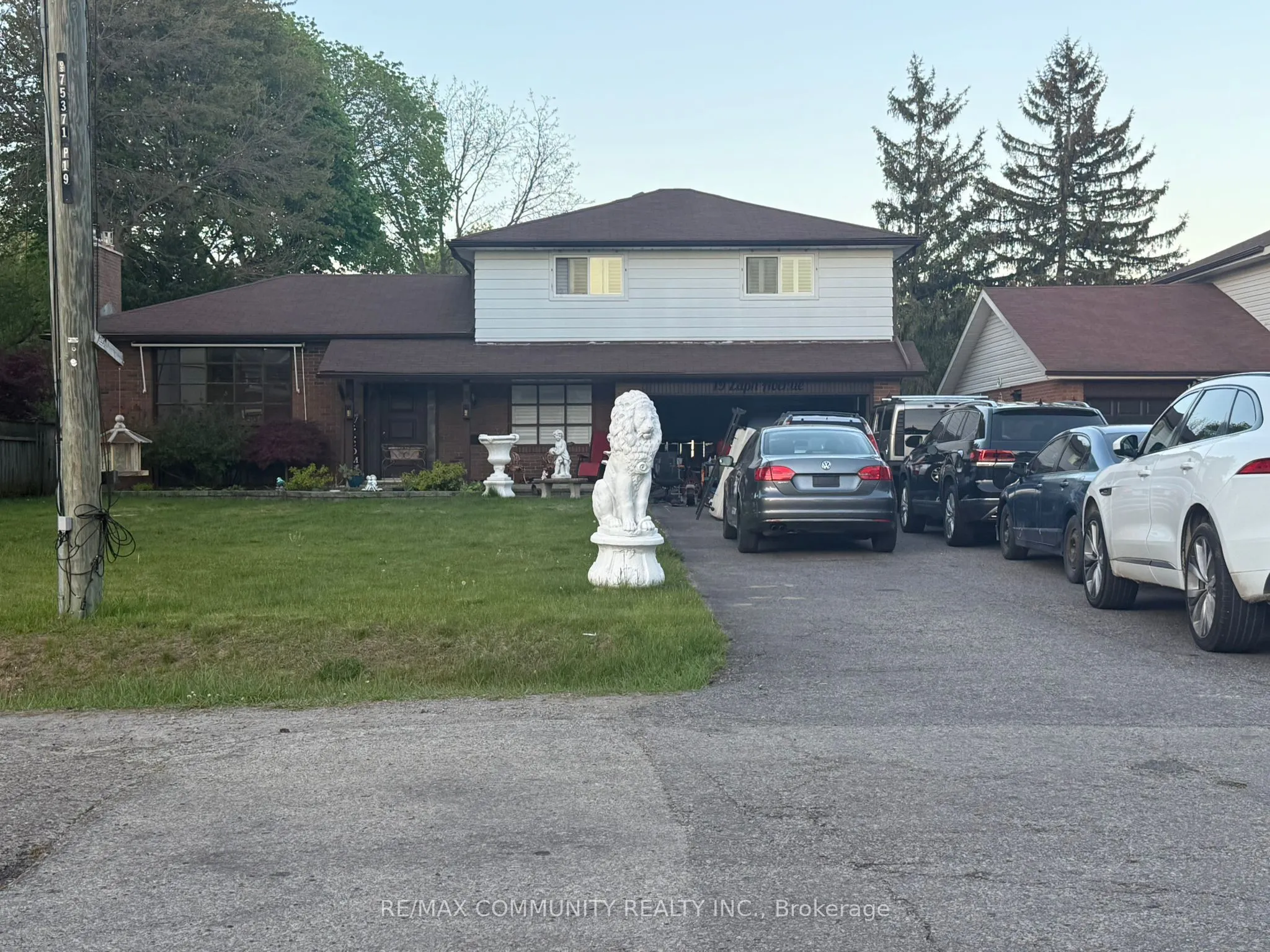19 Zaph Avenue, ON M1C 1M7