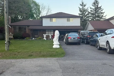 19 Zaph Avenue, ON M1C 1M7