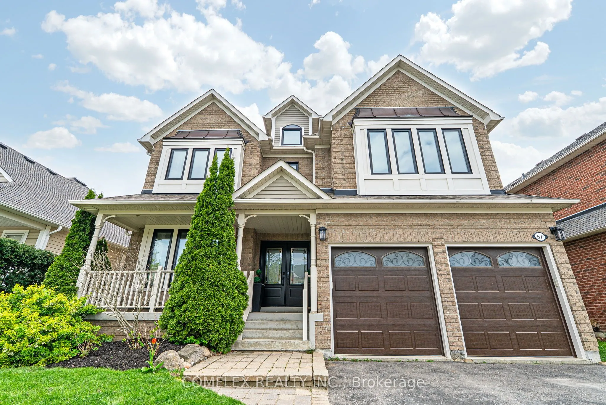 57 Hanson Crescent, ON L1M 2L1