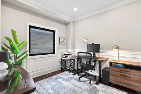 57 Hanson Crescent, ON L1M 2L1