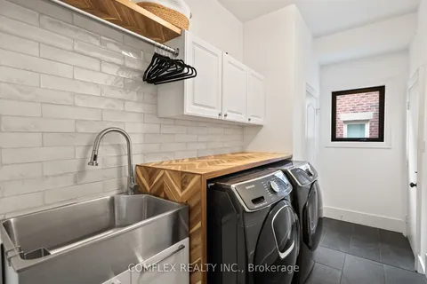 57 Hanson Crescent, ON L1M 2L1
