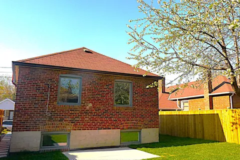 623 O' Connor Drive, ON M4C 3A5