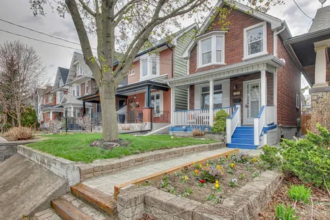 119 Chester Avenue, ON M4K 2Z8