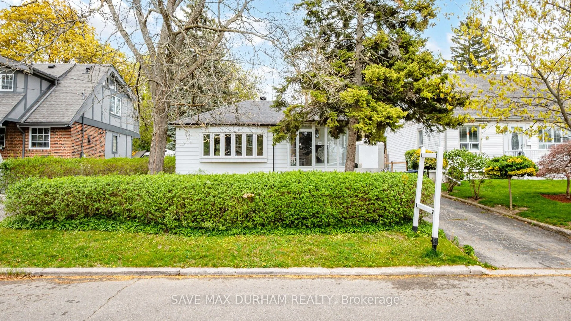 165 Harewood Avenue, ON M1M 2S1