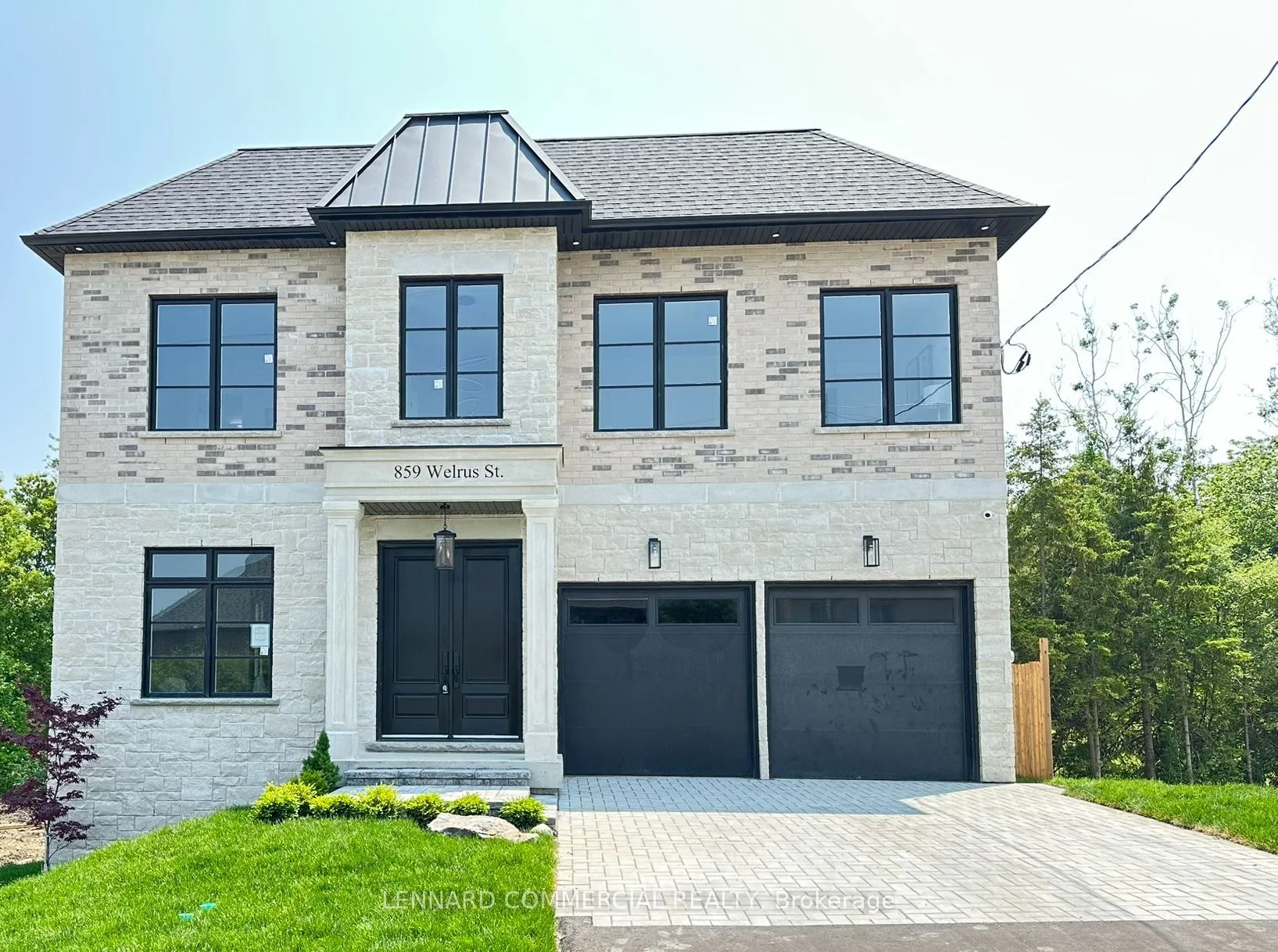 859 Welrus Street, ON L1V 1S8