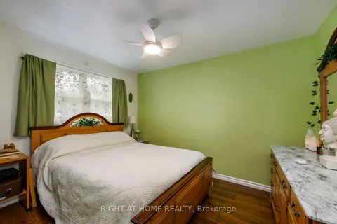 141 Platten Boulevard, ON L9L 1B4