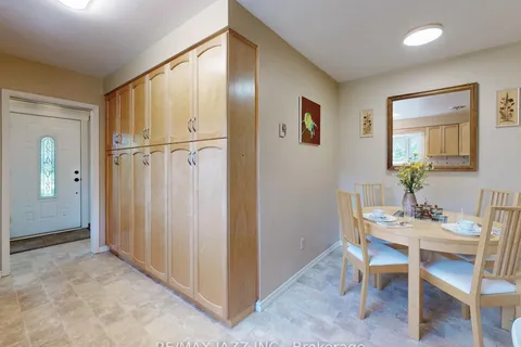 341 Elizabeth Street, ON L1J 5S7