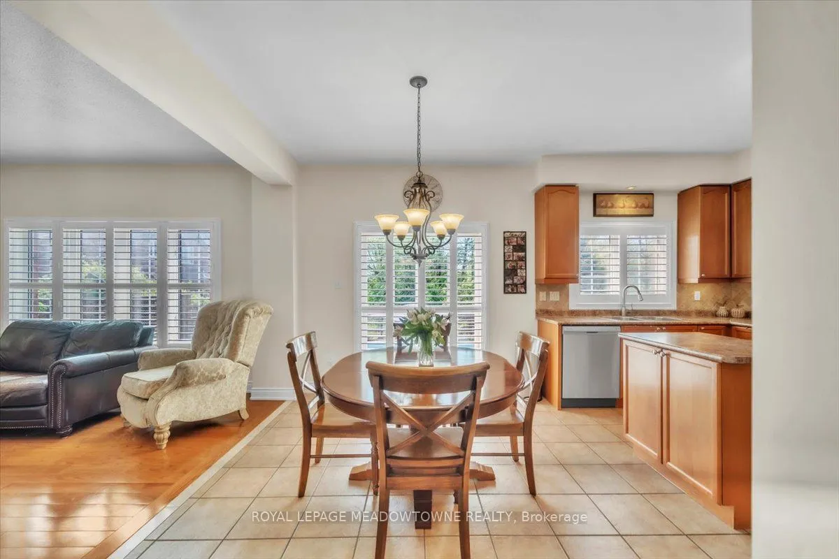 5 Freer Crescent, ON L1T 4N5