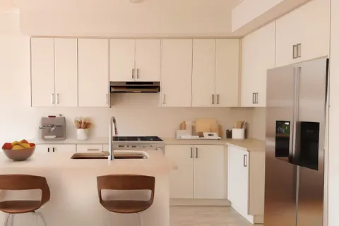 21 Sorbara Way, ON L1M 0M4