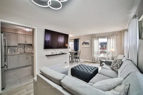11 Plantation Court, ON L1P 1R2