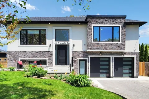 423 Friendship Avenue, ON M1C 2X8