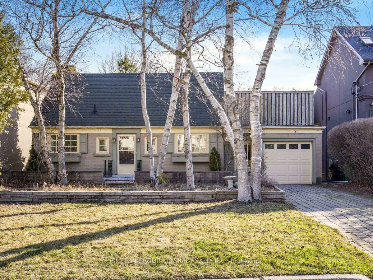 21 Fenwood Heights, ON M1M 2V6