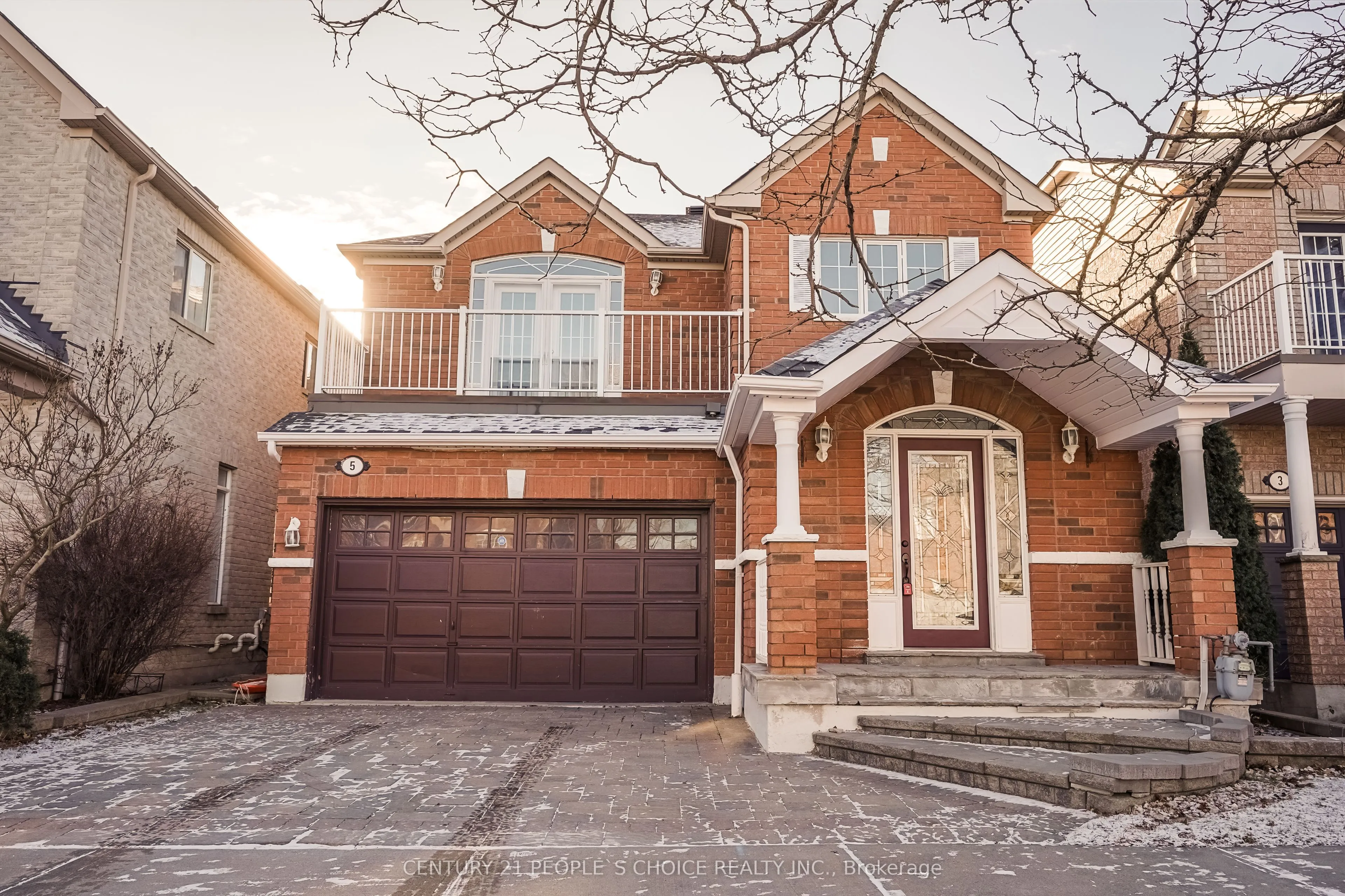 5 Dent Street, ON L1T 4E8