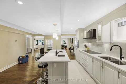 42 Donwoods Crescent, ON L1R 0N1