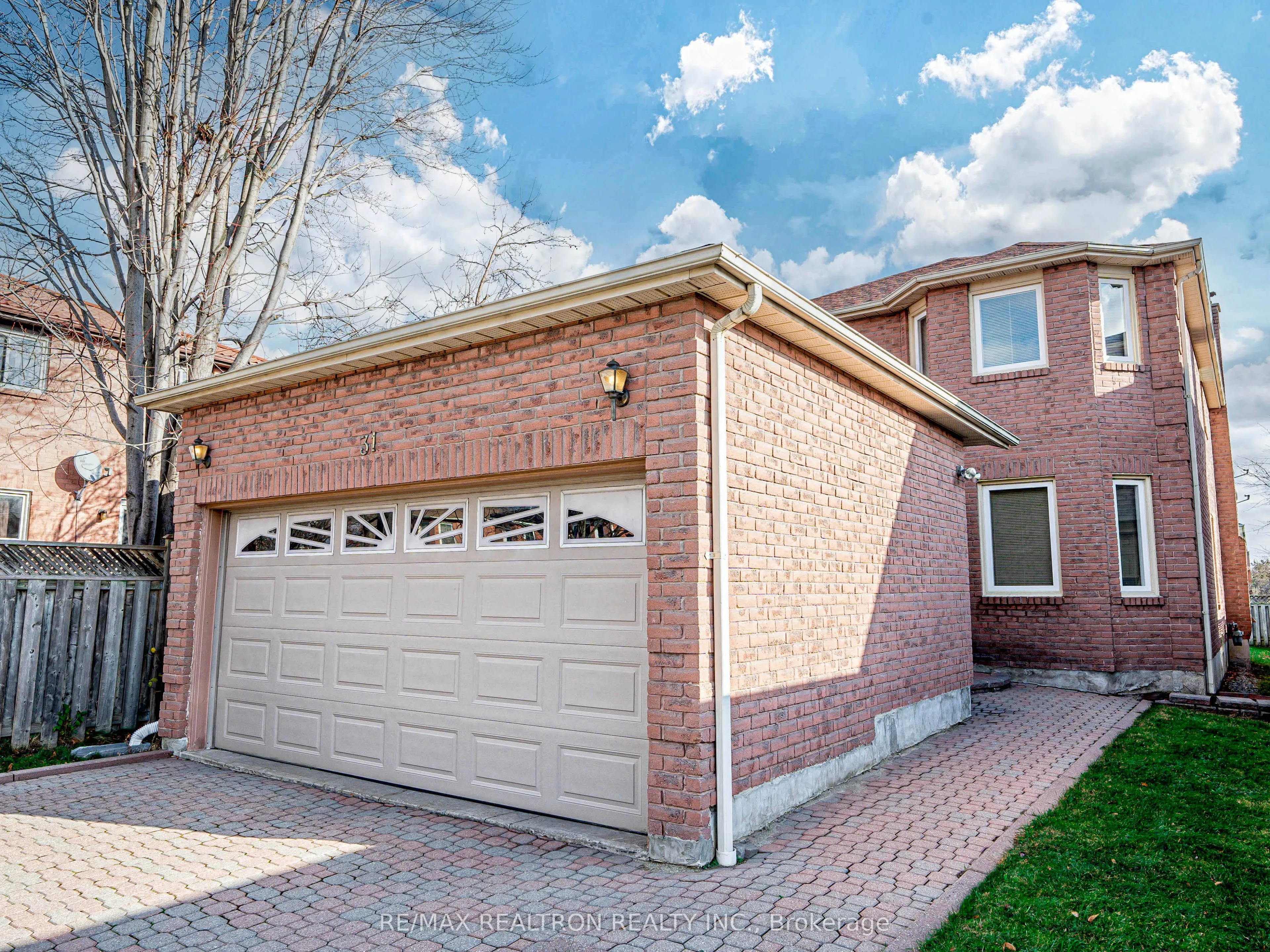 31 Orleans Drive, Toronto, ON M1C 4T1