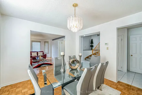 31 Orleans Drive, Toronto, ON M1C 4T1
