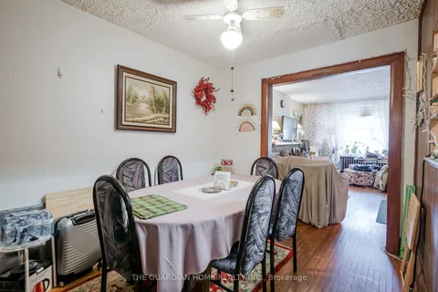 466 Donlands Avenue, ON M4J 3S5