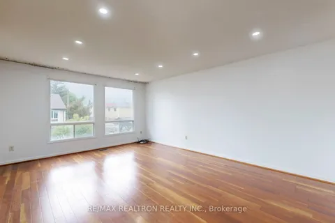 7 Roughfield Crescent, ON M1S 4K3